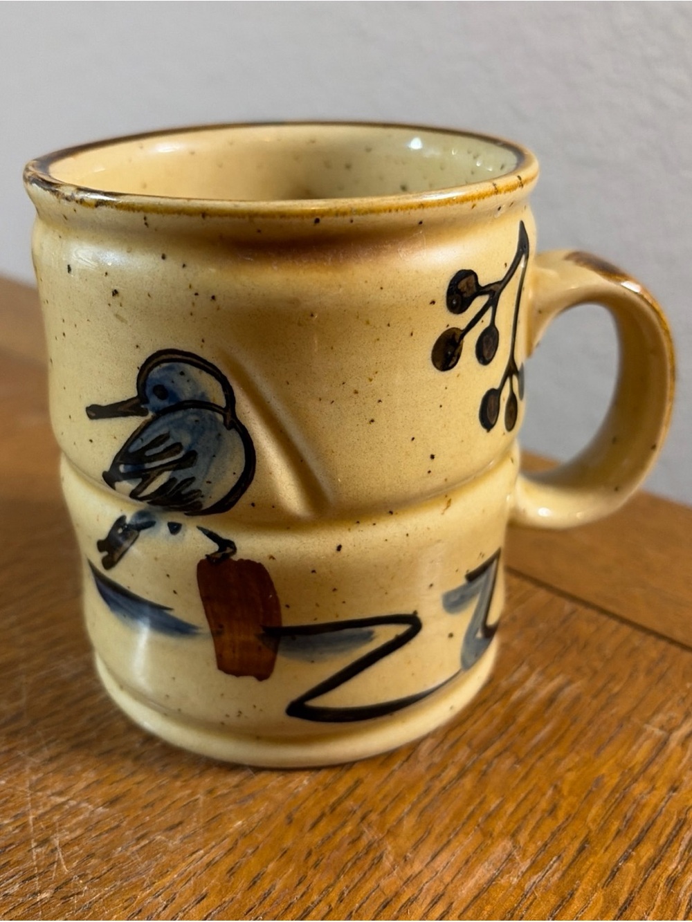 Stoneware Pottery Speckled Coffee Mug - Tea Painted Bird & Berries Bamboo